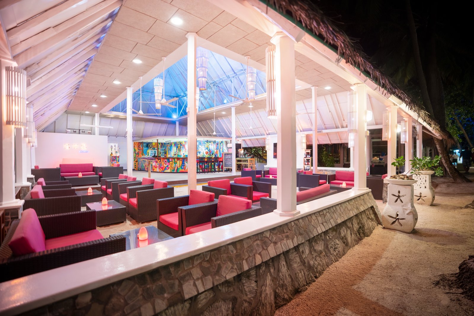 EYZ lounge bar, Ellaidhoo Maldives by Cinnamon