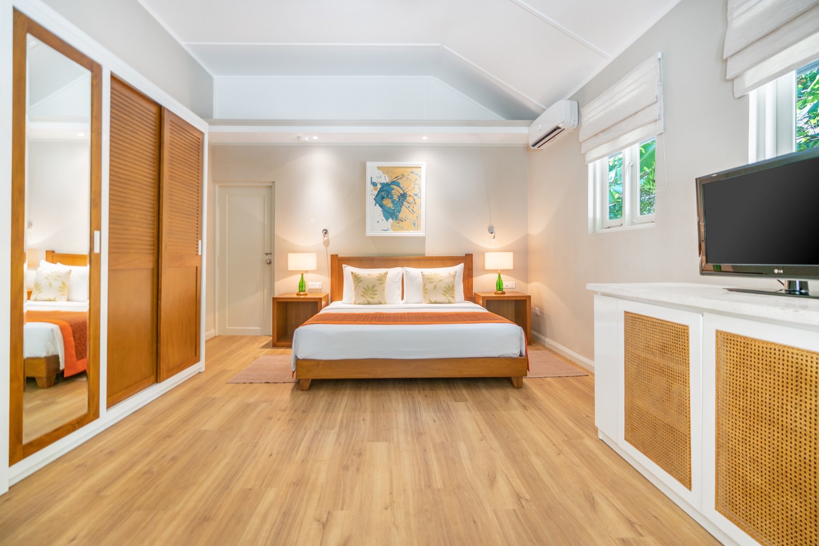 Standard Room, Ellaidhoo Maldives by Cinnamon