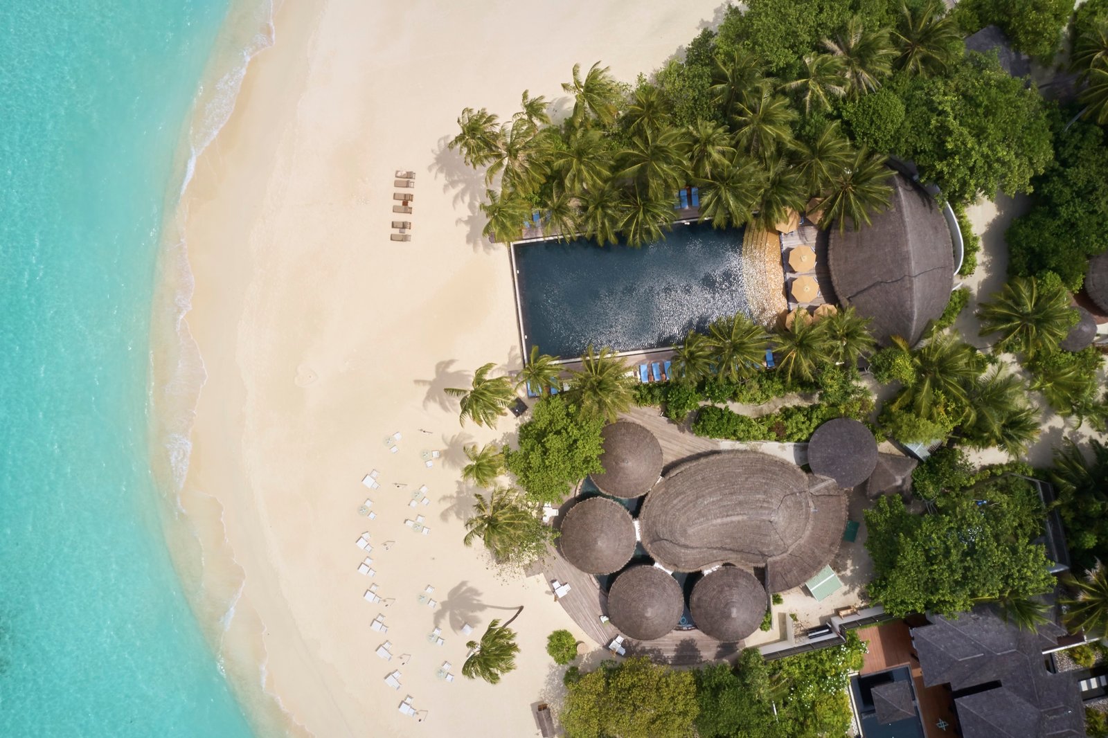 Reflections pool bar, Sun Siyam Iru Fushi