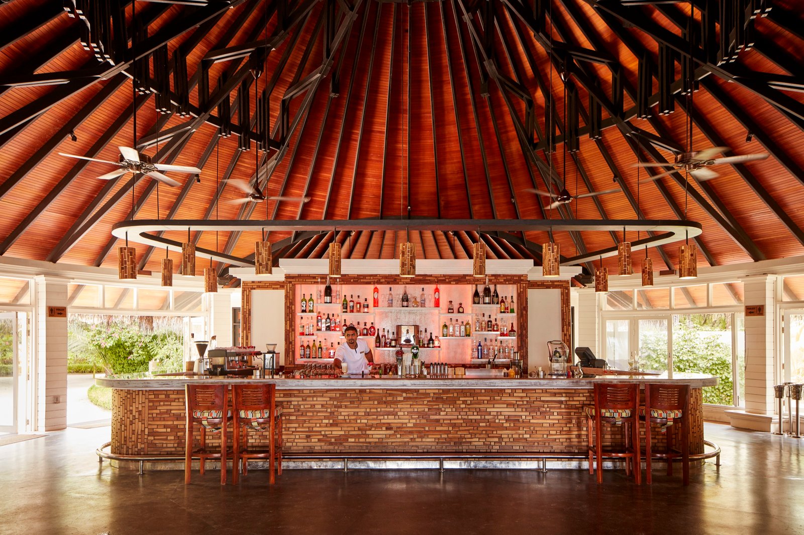 Waters Edge bar, Sun Siyam Iru Fushi