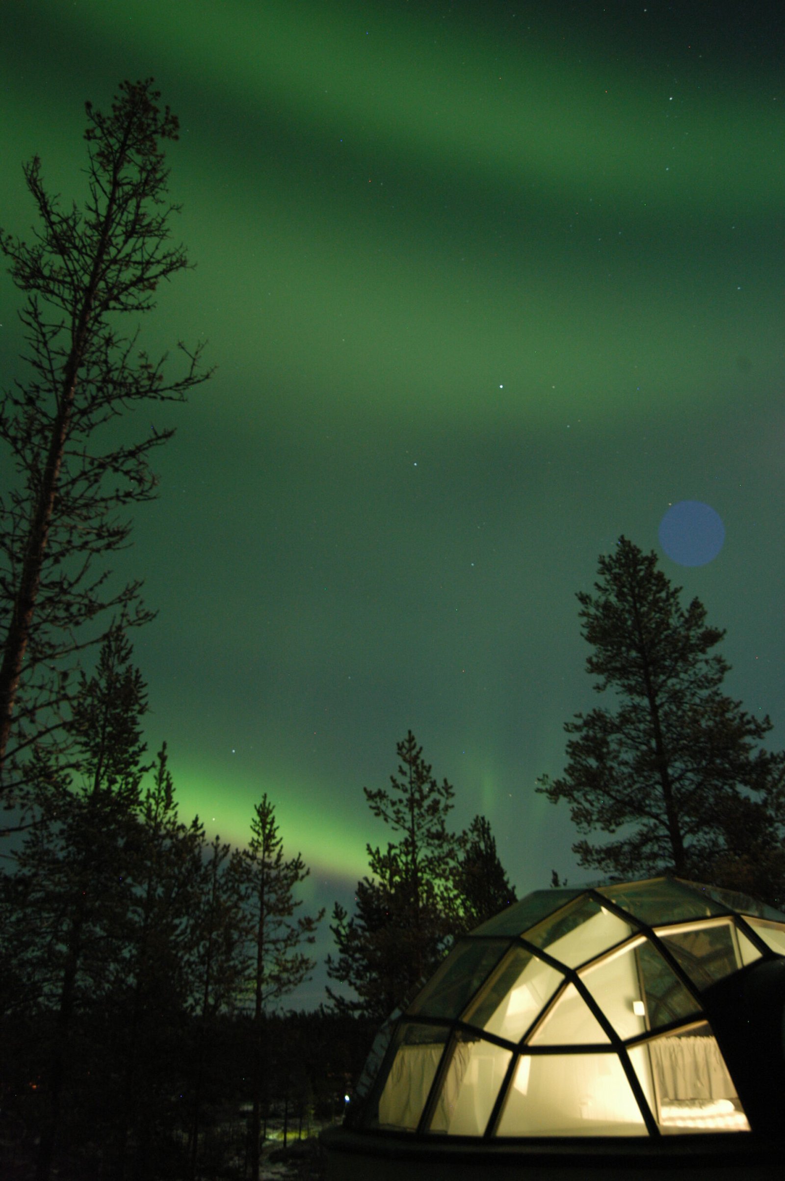Glass igloo under the Northern Lights, Kakslauttanen Arctic Resort, Saariselkä