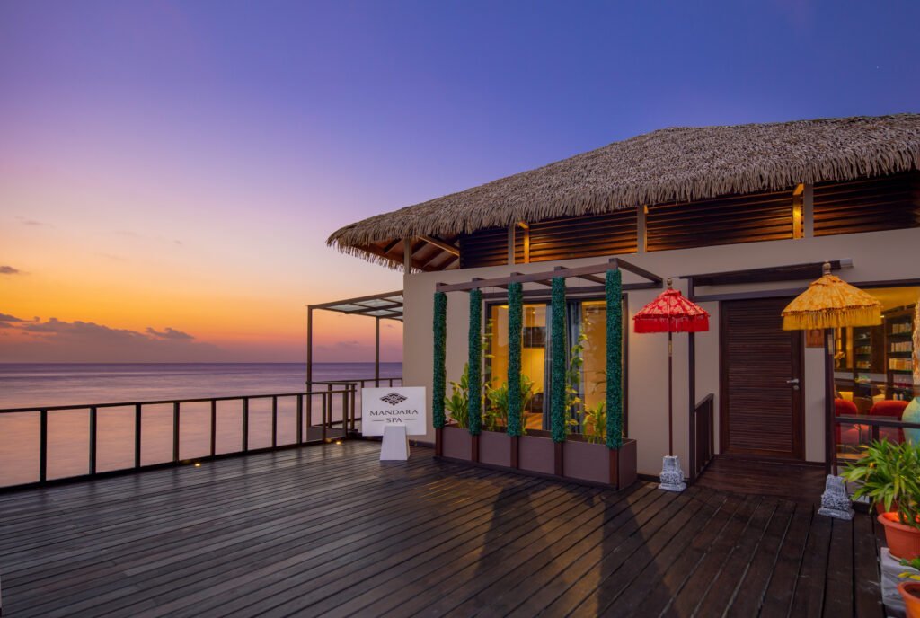 Mandara Spa at sunset, Adaaran Prestige Vadoo