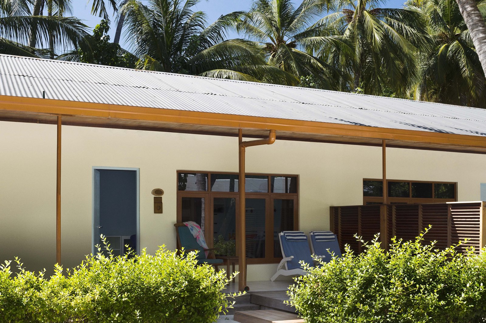 Garden Room exterior, Meeru Maldives Resort Island