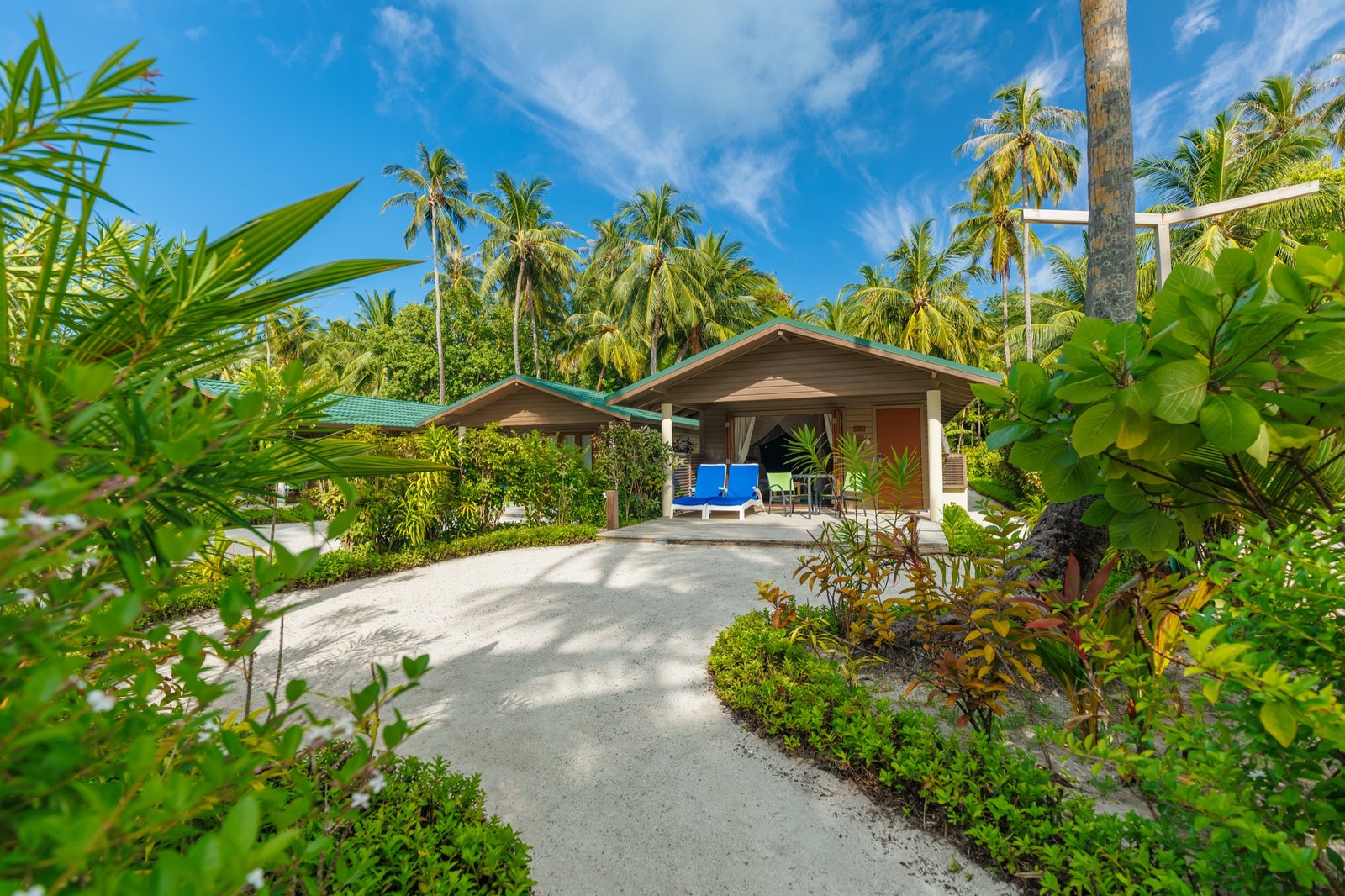 Jacuzzi Beach Villa exterior, Meeru Maldives Resort Island