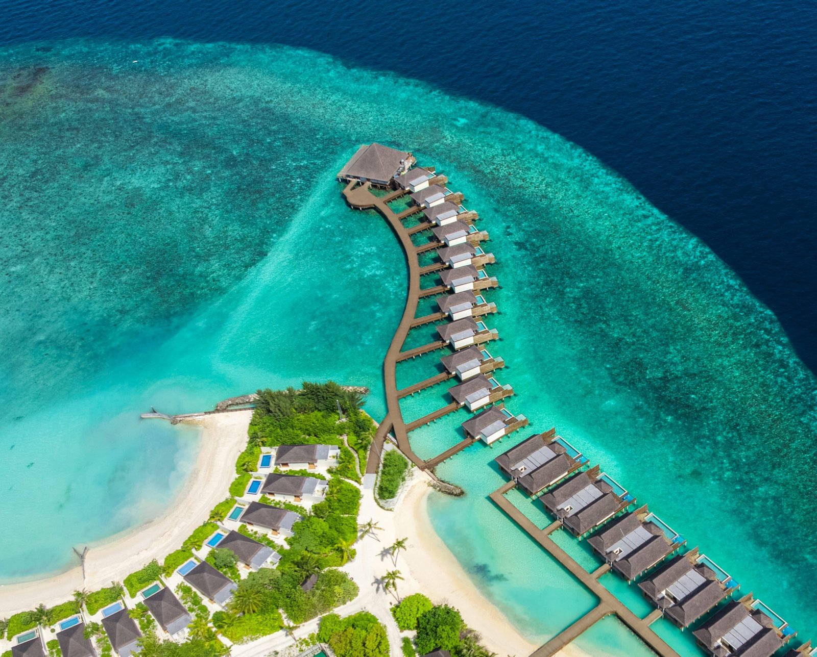 dusitd2-feydhoo-maldives-Island-aerial-exterior-overview-2-scaled