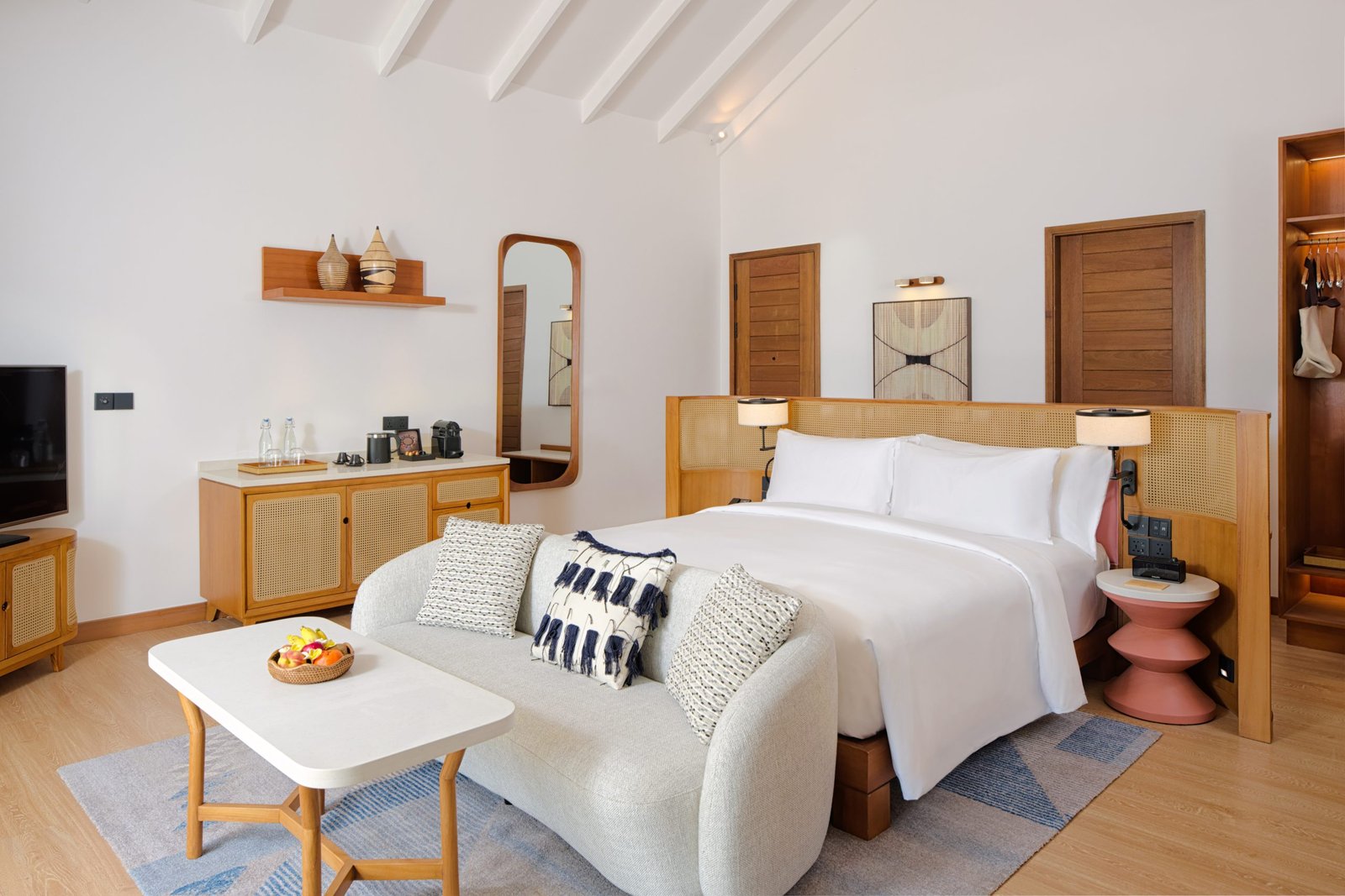 dusitd2-feydhoo-maldives-accommodation-beach-villa-bedroom-overview-scaled