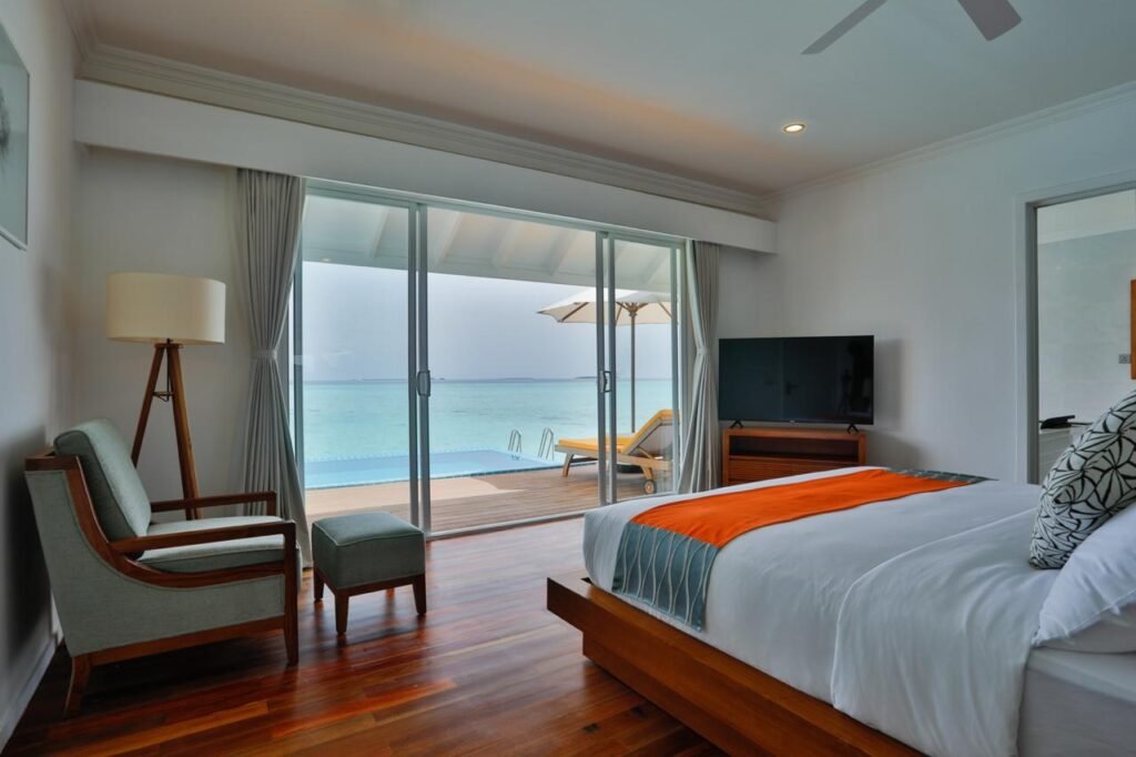Sangu Suite, Dhigufaru Island Resort — view 3