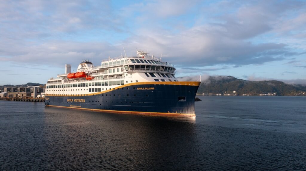 Havila Polaris alongside at Trondheim