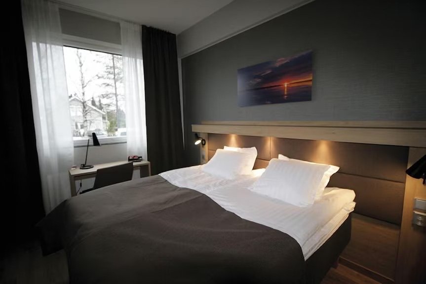 A room at a central Kemi hotel — view 6