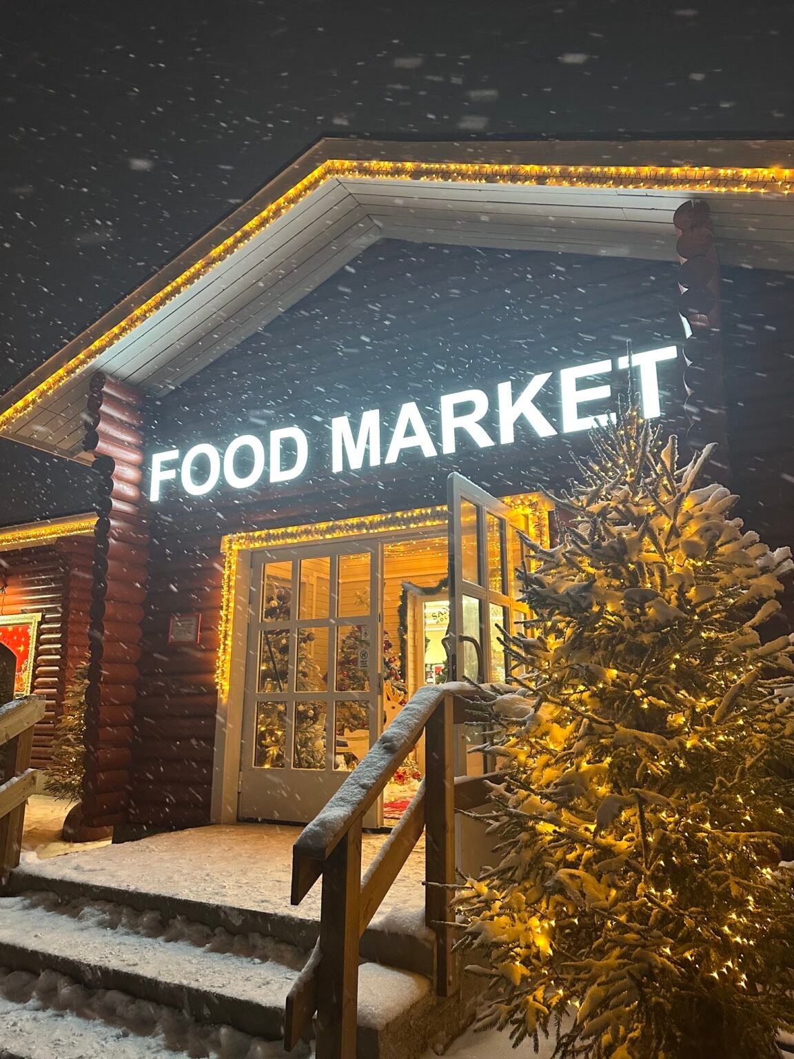 Santa's Foodmarket at Santa Claus Holiday Village